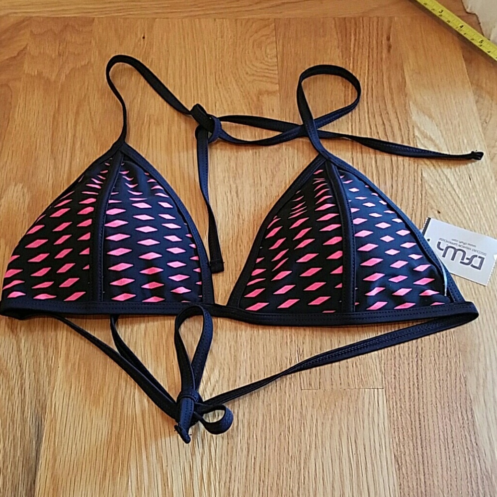 Bikini - Picture 7 of 7